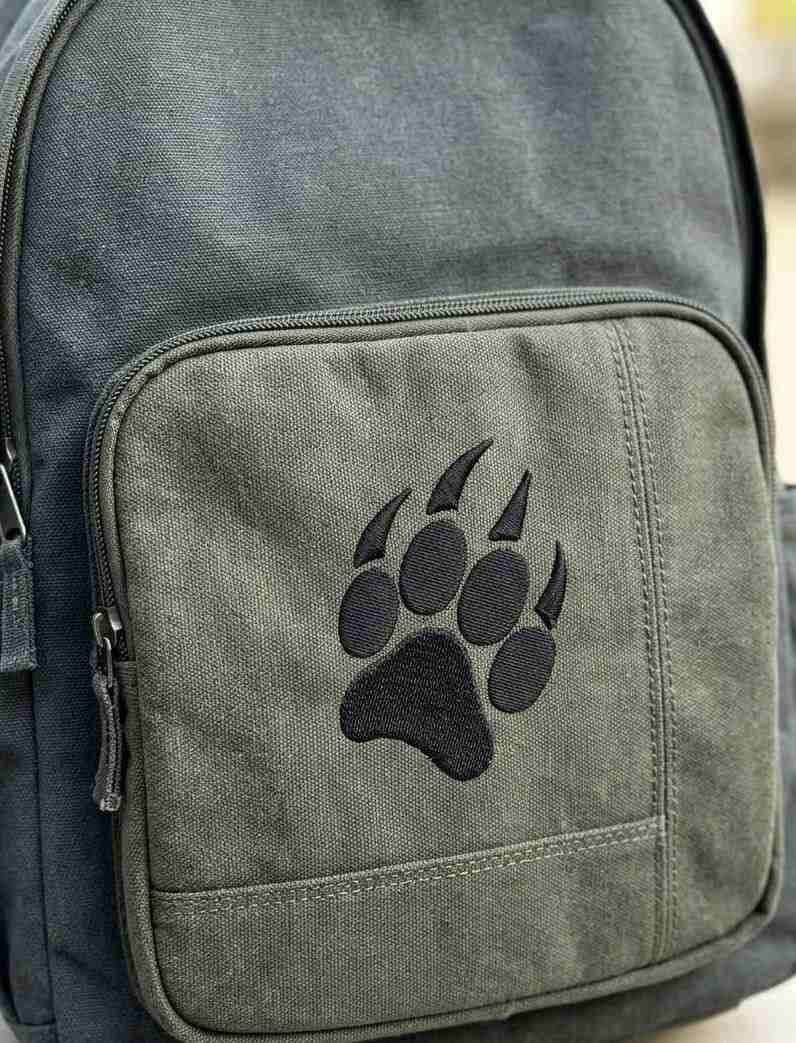 Cougars_paw_col_1791537532.jpeg