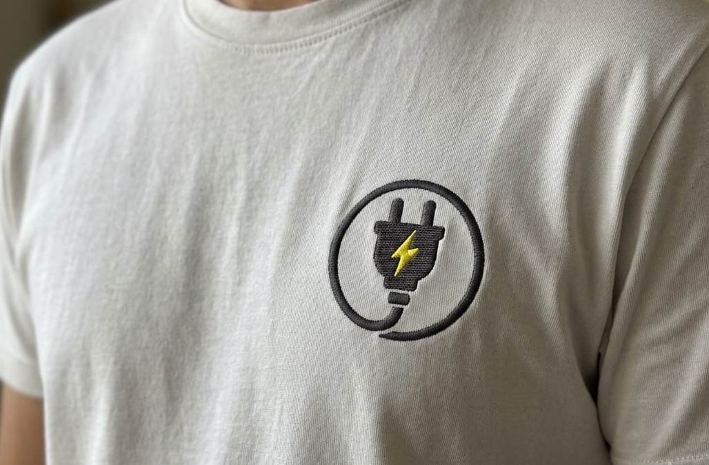 Electric_cord_power_plug_col_1790761955.jpeg