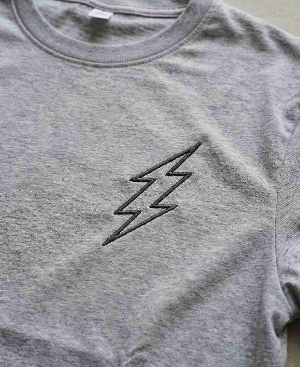 Lightning_Bolt_outline_col_1792570524.jpeg